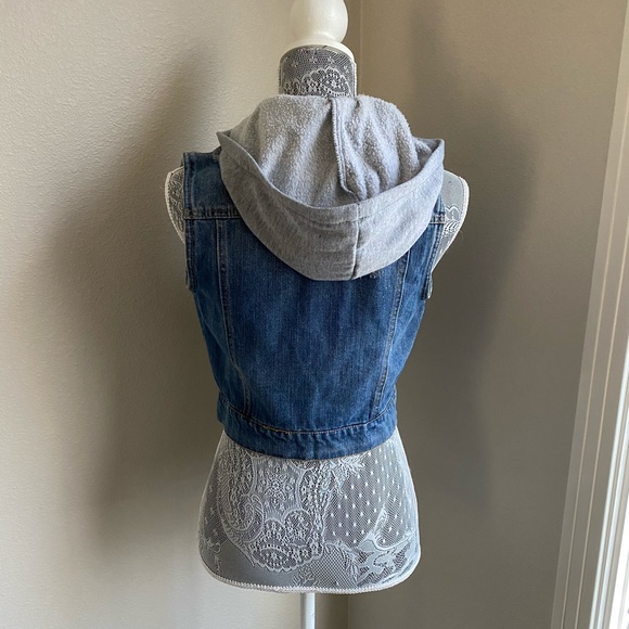 Cropped Denim Vest with Hood Size Small - Picture 5 of 6